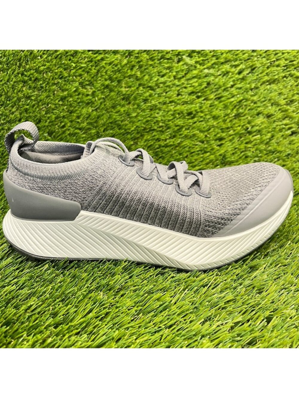 Allbirds Tree Glider Womens Size 6 Gray White Athletic Running Shoes Sneakers